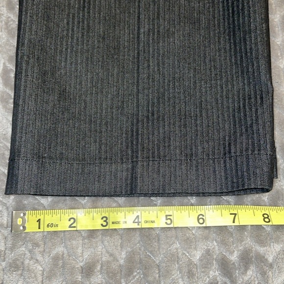 Anthropologie G.H. Bass & Co Pin Stripe Dress Capris.  Size 8. - Picture 9 of 11